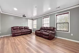 33 Mountie Ln, Chesterfield Township, NJ 08515 - Photo 10