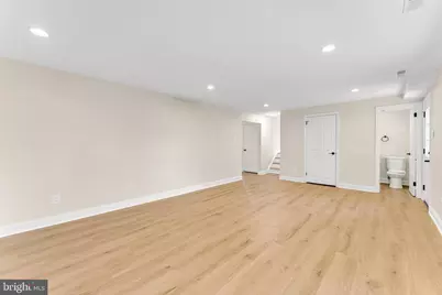 19 Kingsbridge Drive, Burlington, NJ 08016 - Photo 10