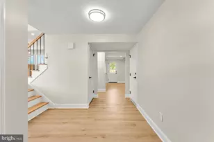 19 Kingsbridge Dr, Burlington, NJ 08016 - Photo 2