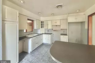 88 Groveville Rd, Trenton, NJ 08620 - Photo 8