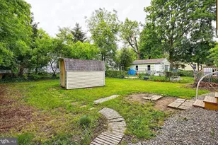 104 Vernon St, Bordentown, NJ 08505 - Photo 6
