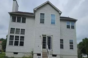 70 Amherst Dr, Burlington, NJ 08016 - Photo 2