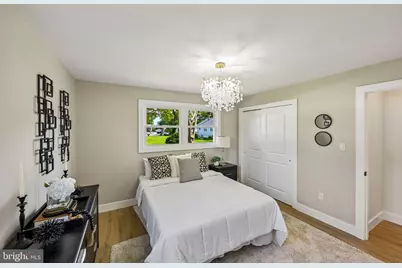 712 E Woodlawn Avenue, Maple Shade, NJ 08052 - Photo 2