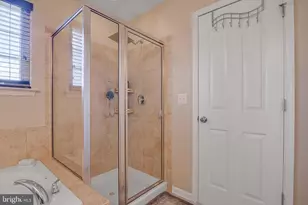 46 Creekside Wy, Burlington, NJ 08016 - Photo 22