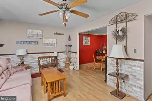 11 Bordenshire Dr, Bordentown, NJ 08505 - Photo 12