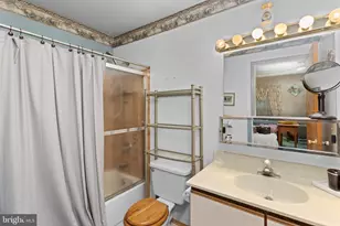 11 Bordenshire Dr, Bordentown, NJ 08505 - Photo 22