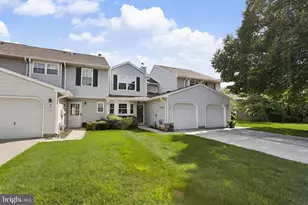 4 Fairfax Ct, Bordentown, NJ 08505 - Photo 4