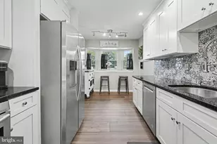 4 Fairfax Ct, Bordentown, NJ 08505 - Photo 12