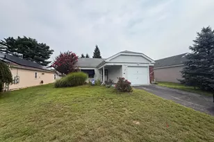 42 New Castle Dr, Southampton, NJ 08088 - Photo 1