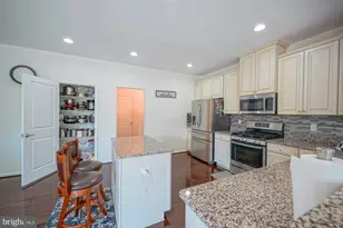 27 Carrington Wy, Marlton, NJ 08053 - Photo 14