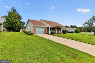 92 Tallwood Ln, Willingboro, NJ 08046 - Photo 2