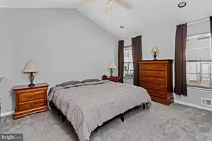 37 Arrowhead Dr, Burlington, NJ 08016 - Photo 24