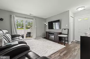 3805 Fenwick Ln, Mount Laurel, NJ 08054 - Photo 2