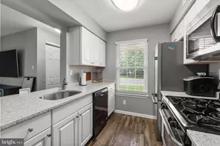 3805 Fenwick Ln, Mount Laurel, NJ 08054 - Photo 6