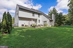 10 Edinburgh Ln, Mount Laurel, NJ 08054 - Photo 32