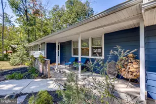 22 Conestoga Ln, Mount Laurel, NJ 08054 - Photo 8