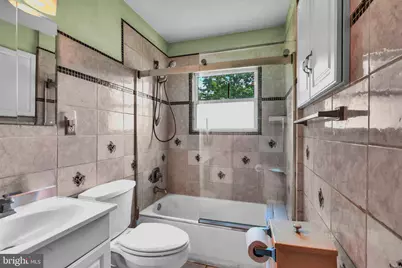 402 Lakeview Boulevard, Browns Mills, NJ 08015 - Photo 14