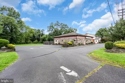54 Us-130, Bordentown, NJ 08620 - Photo 6