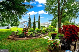 23 Buxton Ct, Southampton, NJ 08088 - Photo 1