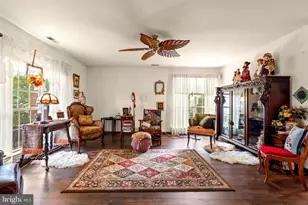 23 Buxton Ct, Southampton, NJ 08088 - Photo 4