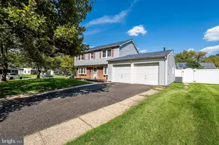 27 East Ln, Willingboro, NJ 08046 - Photo 4