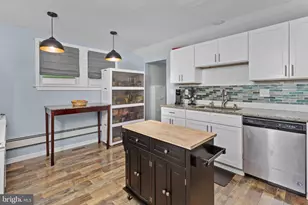 222 Washington St, Fieldsboro, NJ 08505 - Photo 16