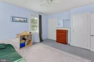 222 Washington St, Fieldsboro, NJ 08505 - Photo 30