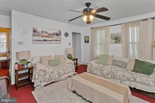 222 Washington St, Fieldsboro, NJ 08505 - Photo 14