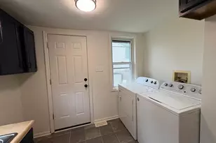 319 Borden St, Bordentown, NJ 08505 - Photo 6
