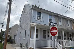 319 Borden St, Bordentown, NJ 08505 - Photo 2