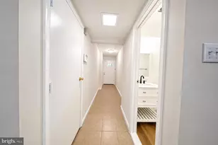 205 Chaucer Ct, Mount Laurel, NJ 08054 - Photo 10