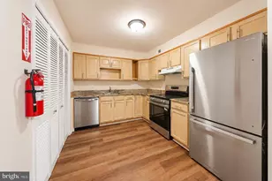 205 Chaucer Ct, Mount Laurel, NJ 08054 - Photo 6