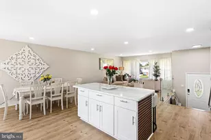 26 Holyoke Dr, Delran, NJ 08075 - Photo 8