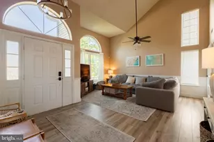 32 Biddle Way, Mount Laurel, NJ 08054 - Photo 4