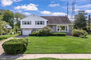 348 Boxwood Ln, Cinnaminson, NJ 08077 - Photo 2