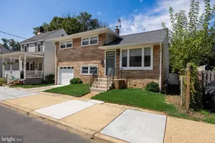 306 Borden St, Bordentown, NJ 08505 - Photo 2