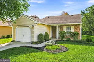 6 Avandale Ct, Mount Laurel, NJ 08054 - Photo 2