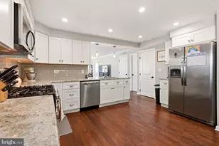213 N Forklanding Rd, Maple Shade, NJ 08052 - Photo 6