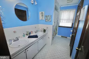 11 McCay Dr, Florence, NJ 08554 - Photo 20