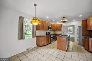 723 Filbert St, Palmyra, NJ 08065 - Photo 10