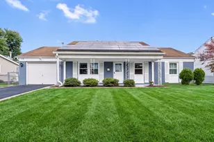 72 New Castle Ln, Willingboro, NJ 08046 - Photo 1