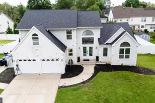 102 Smethwycke Dr, Cinnaminson, NJ 08077 - Photo 1
