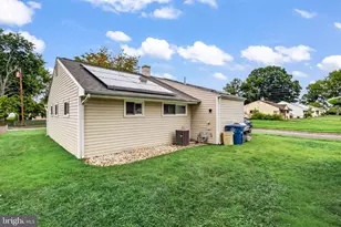 528 S Maple Ave, Maple Shade, NJ 08052 - Photo 2