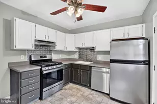19 Crosswicks St, Bordentown, NJ 08505 - Photo 10