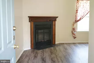 906 Roberts Ln, Marlton, NJ 08053 - Photo 2