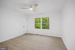 1 Dickson Dr, Medford, NJ 08055 - Photo 32