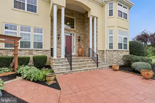 36 Belmont Cir, Mansfield Township, NJ 08022 - Photo 4