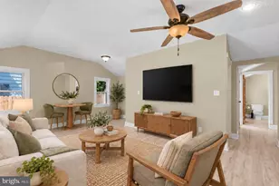 211 Lafayette St, Bordentown, NJ 08505 - Photo 12