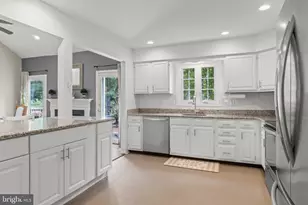 23 Hilltop Ln, Medford, NJ 08055 - Photo 6