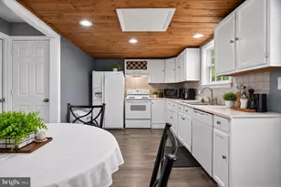 1024 Mt Holly Rd, Edgewater Park, NJ 08010 - Photo 14
